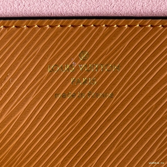 WIS LOUIS TWIST MM VUITTON 0104